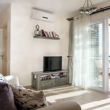 Thalassa Hexhouse With Penthouse & Jacuzzi